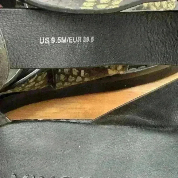 Vince Morris Strappy Leather Snake Skin Pattern Flat Sandals Militaire Color 9.5 - Picture 9 of 9